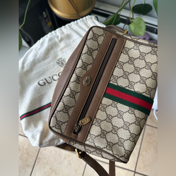 Gucci Crossbody Bag - Picture 12 of 13